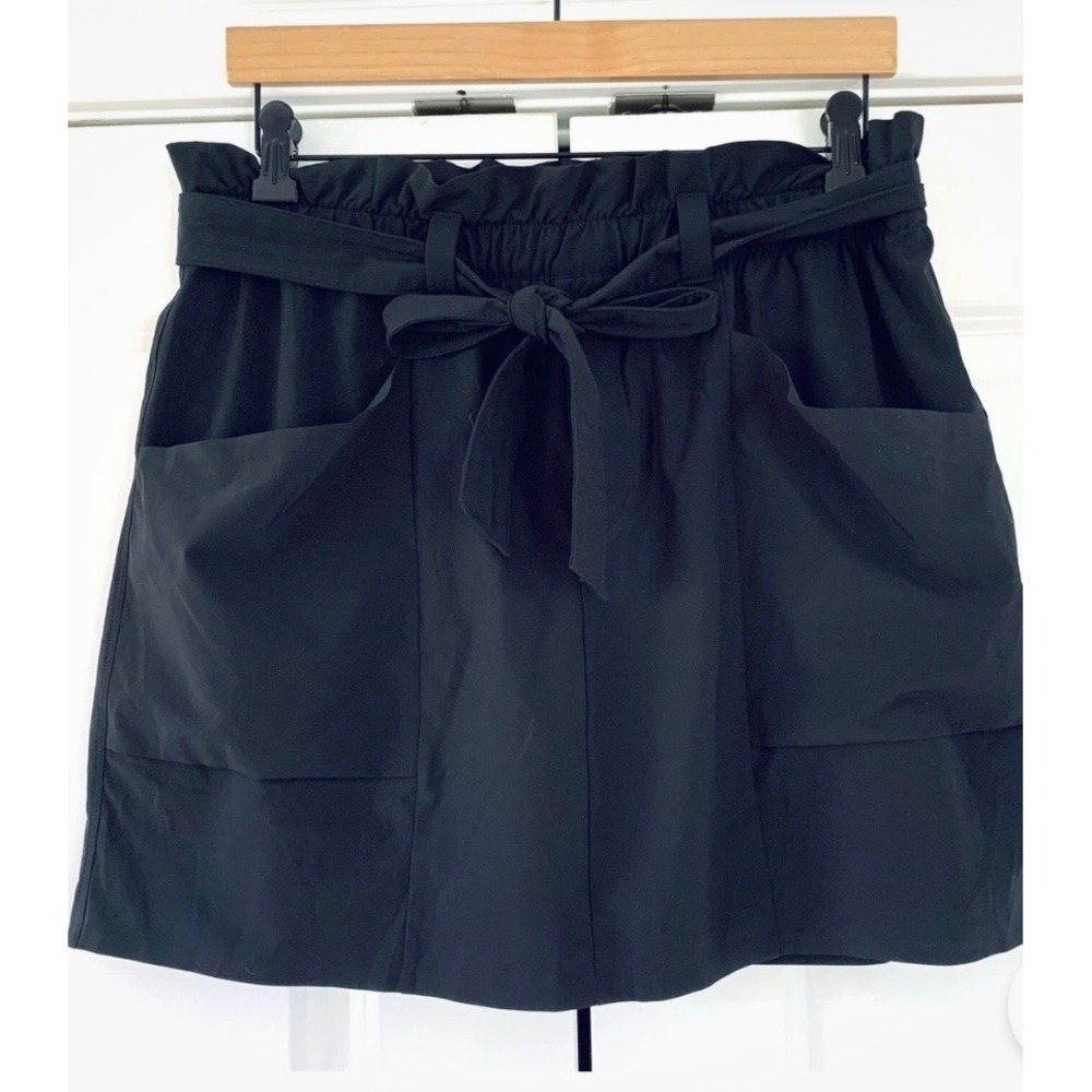 Athleta Skyline Skort Women's Size 2 Black Stretch Athletic Travel Skirt Shorts